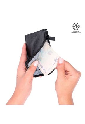 Billetera De Cuero Slice Negra Pequeña