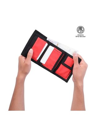 Billetera Contrast Mee Con RFID Blocker Negra/Roja Mediana
