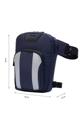 Canguro Lona Piernero Baures