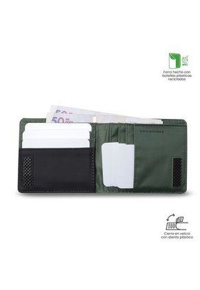 Billetera Para Hombre Dagoba 3.0 Con RFID Blocker Verde
