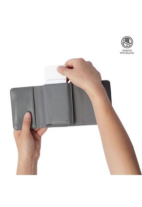 Billetera Hombre Saffiano Pequeña Con RFID Blocker Gris