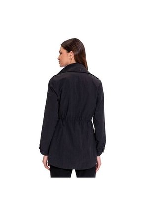 Chaqueta Casual Para Mujer Sandino Negra