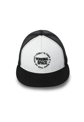 Gorra Plana Sharlie Color Negra/Blanca/