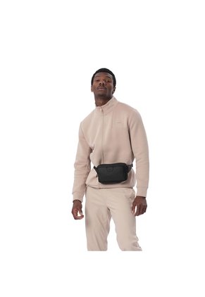 Riñonera Unisex Chill Mediana Color Negro