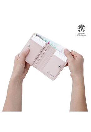 Billetera Mujer Texture Pequeña Con RFID Blocker Beige