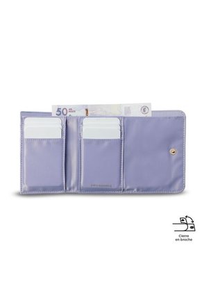 Billetera Mujer Bel 2.0 Mediana Con RFID Blocker Morada