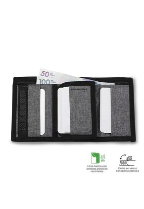 Billetera Hombre Riva Mediana Con RFID Blocker Gris