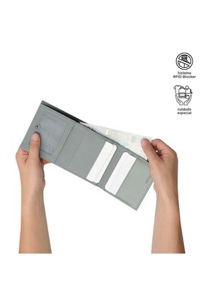 BILLETERA TOTTO SAFFIANO AQI Talla N/A