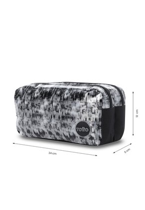 Cartuchera Escolar Mediana Para Niño Pixel Black Negra