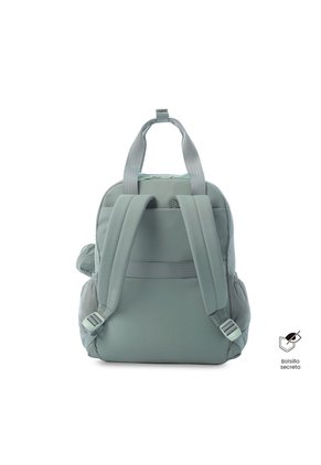 Morral Universitario Suzuka Porta PC 15.4" Verde Mujer