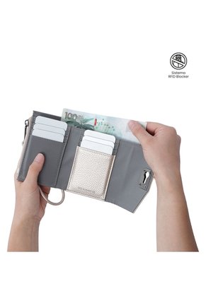 Billetera Mujer Smooth Pequeña Con RFID Blocker Beige