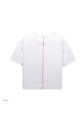Camiseta Oversize Blanca Minnie Mouse In Real Life Feel