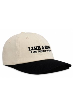 Gorra Dad Cap Disney Toy Story 5 Woody Beige Y Negro Oto Caps