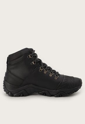 Bota Outdoor Negro Trak