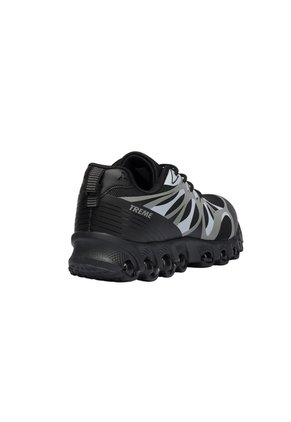 TENIS 8 AIR TREME
