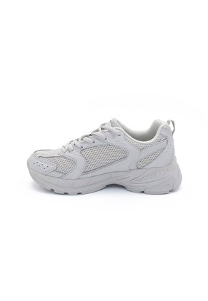 TENIS TREME MUJER 10-32020 Talla 9