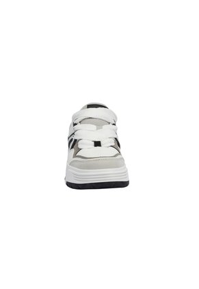 TENIS RUMBER TREME