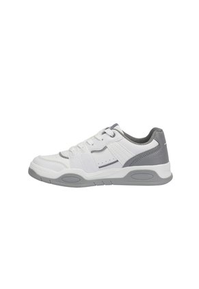 TENIS BRONKER TREME