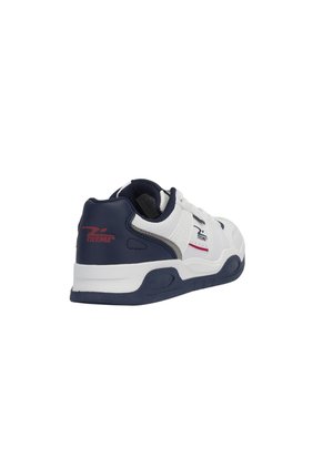 TENIS BRONKER TREME