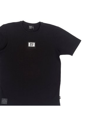 CAMISETA TRIADA HOMBRE 2215-26 Talla S