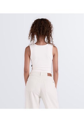 Body Slimfit Con Cortes Typer