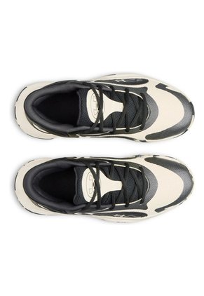Tenis Hombre Under Armour Jet 25 Negro Under Armour