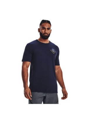 Camiseta Engineered Mountain Para Hombre 1374015-410-NV0 Under Armour