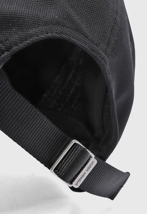 Gorra Negro-Blanco UNDER ARMOUR Blitzing