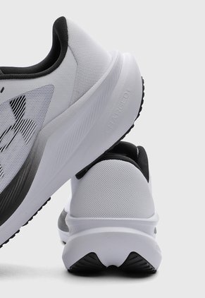 Tenis Running UNDER ARMOUR Chase Blanco
