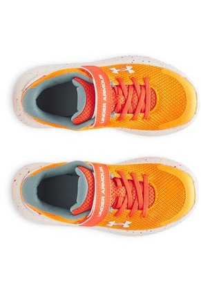 Tenis Niño Under Armour UA BPS SURGE 4 AC Naranja Under Armour