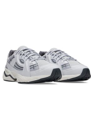 Tenis Hombre Under Armour SOLA Gris Under Armour