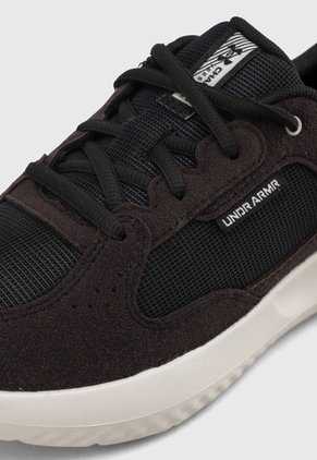 Tenis UNDER ARMOUR  Charged Versurge Negro