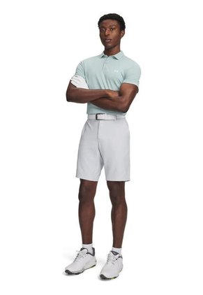 Short Hombre UNDER ARMOUR DRIVE TAPERED SHORT Gris Under Armour