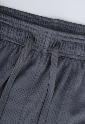 Pantaloneta Training UNDER ARMOUR Tech Mesh Gris