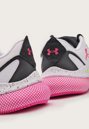 Tenis Running Blanco-Negro-Fucsia UNDER ARMOUR HOVR Turbulence