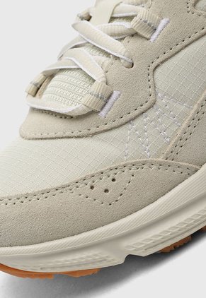 Tenis UNDER ARMOUR Charged Verssert 2 Beige