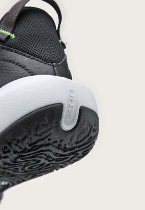 Tenis Basketball Negro-Blanco-Verde Neón UNDER ARMOUR Lockdown 6