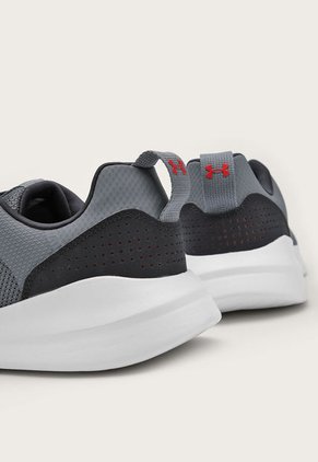 Tenis Running Gris-Rojo-Negro UNDER ARMOUR Essential