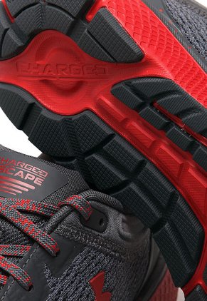 Tenis Running Gris-Rojo UNDER ARMOUR Charged Escape 3
