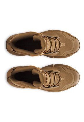 Bota Hombre Under Armour Charged Vaetz Marrón Under Armour