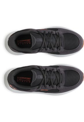 Tenis Running Hombre Under Armour CHARGED VERSURGE Negro Under Armour