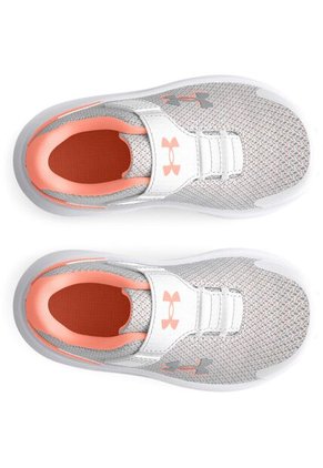 Tenis Niña Under Armour UA GINF SURGE 4 AC Gris Under Armour