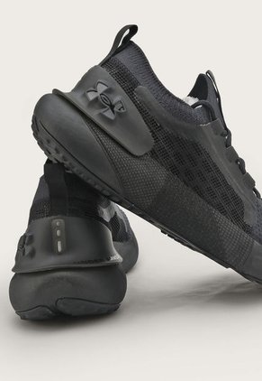 Tenis Running Negro UNDER ARMOUR HOVR Phantom 3 SE