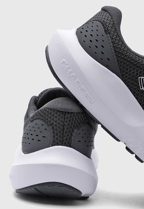 Tenis UNDER ARMOUR Charged Surge 4 Negro
