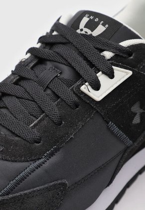 Tenis UNDER ARMOUR Essential Runner Negro