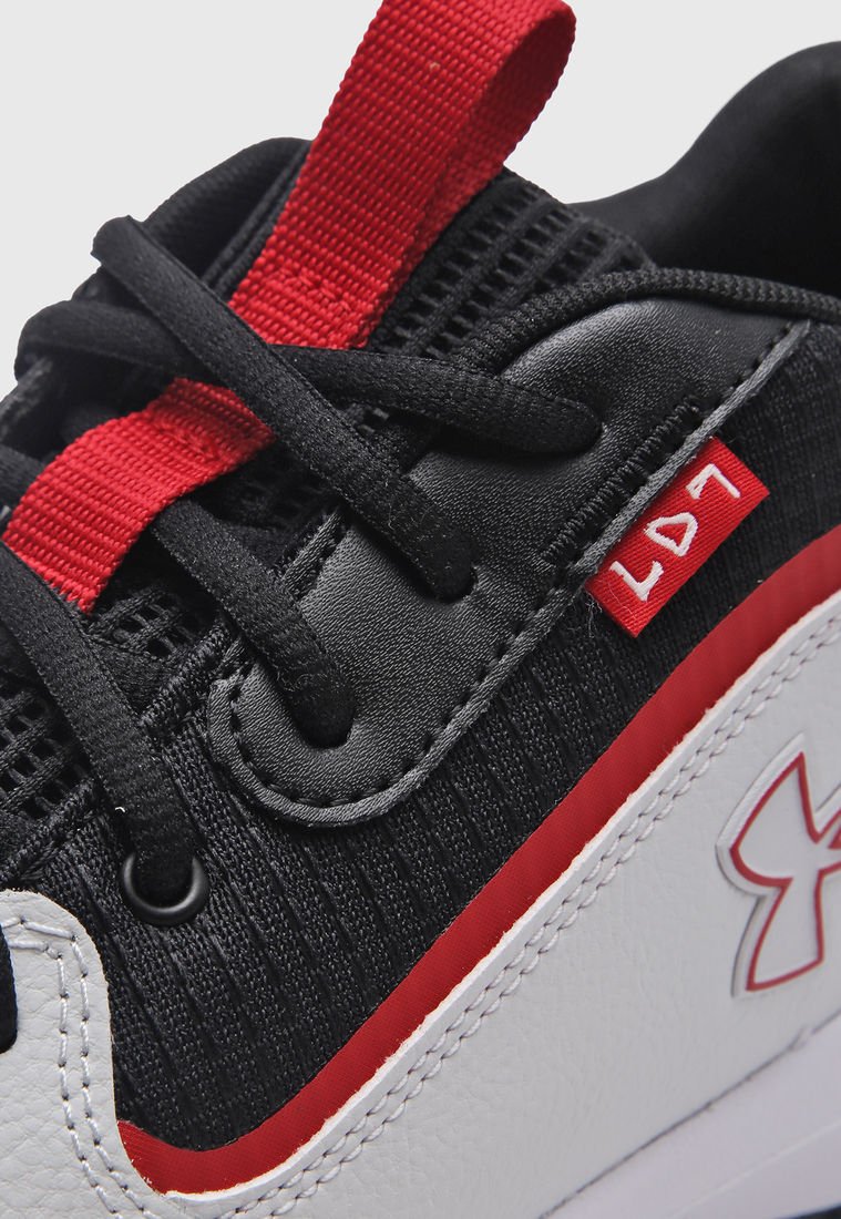 Under armour tenis basketball hotsell