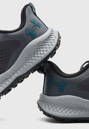 Tenis UNDER ARMOUR Charged Maven Trail Gris Oscuro