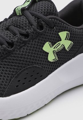 Tenis Running Under Armour Charged Surge 4  Negro