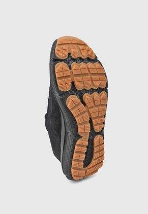 Tenis Running Negro UNDER ARMOUR Charged Verssert 2