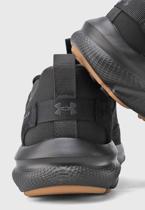 Tenis Running Negro UNDER ARMOUR Charged Verssert